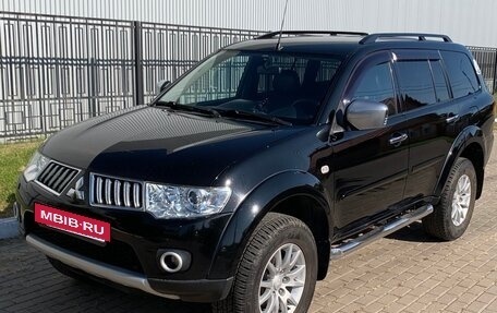 Mitsubishi Pajero Sport II рестайлинг, 2013 год, 1 530 000 рублей, 3 фотография
