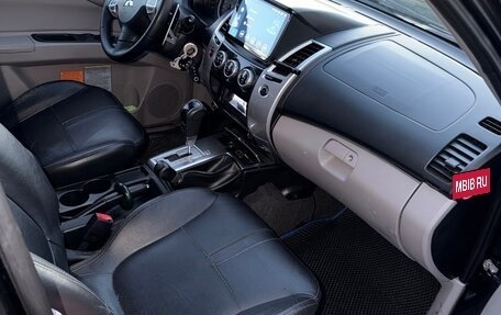 Mitsubishi Pajero Sport II рестайлинг, 2013 год, 1 530 000 рублей, 13 фотография