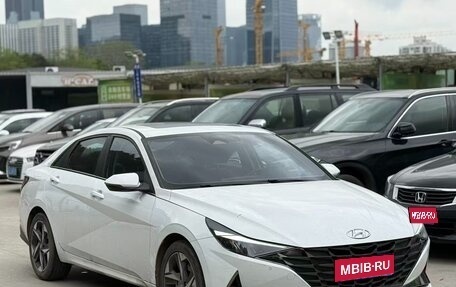 Hyundai Elantra, 2021 год, 1 305 000 рублей, 1 фотография