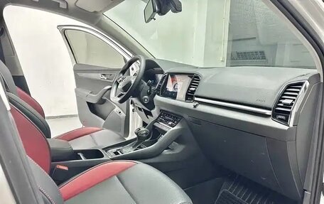 Skoda Karoq I, 2022 год, 2 079 000 рублей, 10 фотография