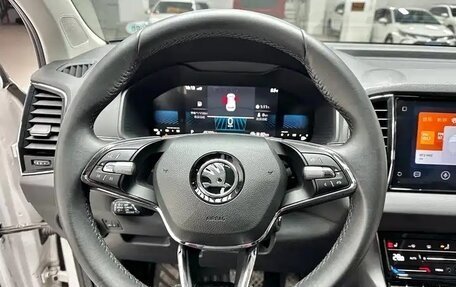 Skoda Karoq I, 2022 год, 2 079 000 рублей, 13 фотография