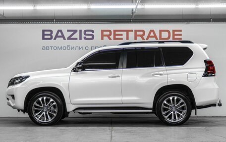 Toyota Land Cruiser Prado 150 рестайлинг 2, 2017 год, 5 990 000 рублей, 9 фотография