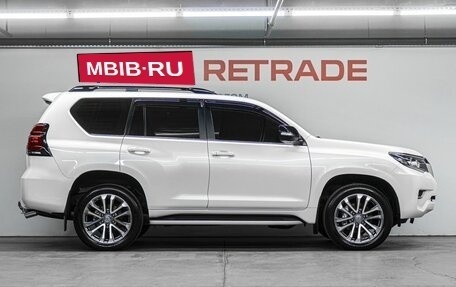 Toyota Land Cruiser Prado 150 рестайлинг 2, 2017 год, 5 990 000 рублей, 5 фотография