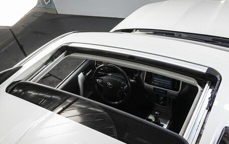 Toyota Land Cruiser Prado 150 рестайлинг 2, 2017 год, 5 990 000 рублей, 10 фотография