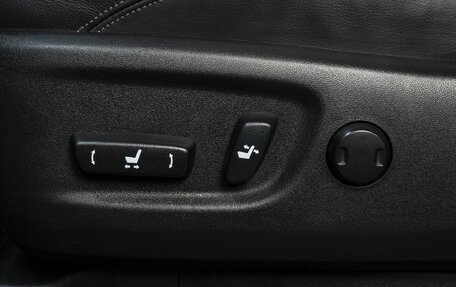 Toyota Land Cruiser Prado 150 рестайлинг 2, 2017 год, 5 990 000 рублей, 15 фотография