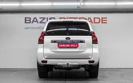 Toyota Land Cruiser Prado 150 рестайлинг 2, 2017 год, 5 990 000 рублей, 7 фотография