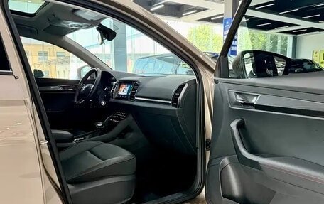 Skoda Karoq I, 2023 год, 2 112 000 рублей, 9 фотография