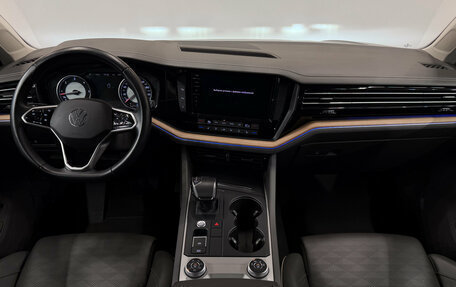 Volkswagen Touareg III, 2021 год, 6 300 000 рублей, 12 фотография