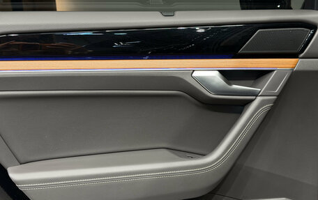 Volkswagen Touareg III, 2021 год, 6 300 000 рублей, 19 фотография