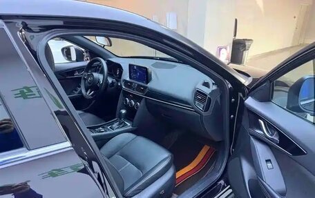 Mazda CX-4, 2023 год, 2 017 000 рублей, 10 фотография