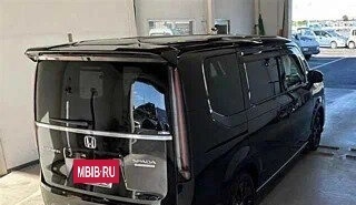 Honda Stepwgn, 2022 год, 2 100 000 рублей, 4 фотография
