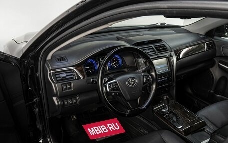 Toyota Camry, 2015 год, 2 499 000 рублей, 10 фотография