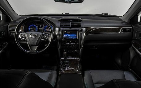 Toyota Camry, 2015 год, 2 499 000 рублей, 18 фотография