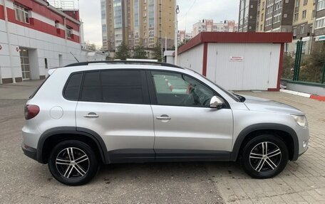 Volkswagen Tiguan I, 2009 год, 850 000 рублей, 2 фотография