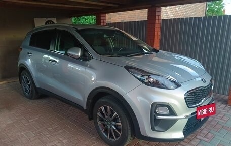 KIA Sportage IV рестайлинг, 2020 год, 2 430 000 рублей, 15 фотография