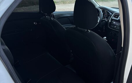 Renault Logan II, 2014 год, 650 000 рублей, 7 фотография