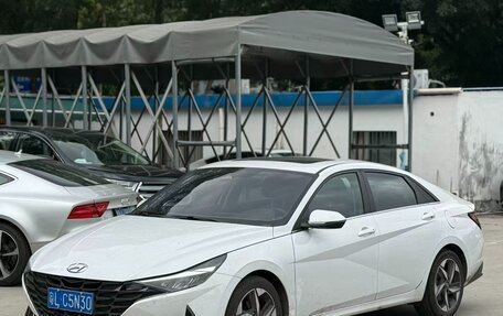 Hyundai Elantra, 2021 год, 1 305 000 рублей, 2 фотография