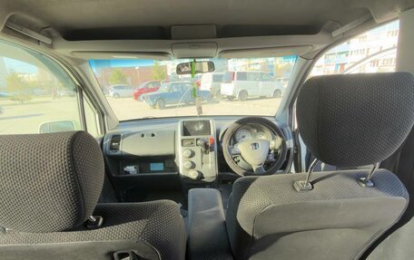 Honda Mobilio Spike I рестайлинг, 2003 год, 330 000 рублей, 7 фотография