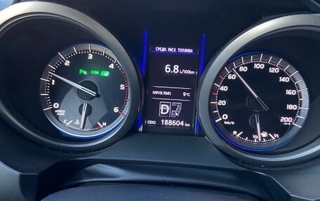 Toyota Land Cruiser Prado 150 рестайлинг 2, 2014 год, 3 000 000 рублей, 12 фотография