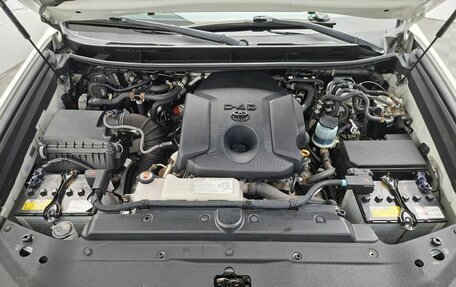 Toyota Land Cruiser Prado 150 рестайлинг 2, 2020 год, 5 450 000 рублей, 9 фотография