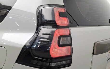 Toyota Land Cruiser Prado 150 рестайлинг 2, 2020 год, 5 450 000 рублей, 12 фотография
