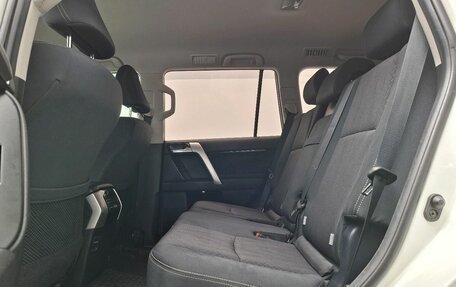Toyota Land Cruiser Prado 150 рестайлинг 2, 2020 год, 5 450 000 рублей, 13 фотография