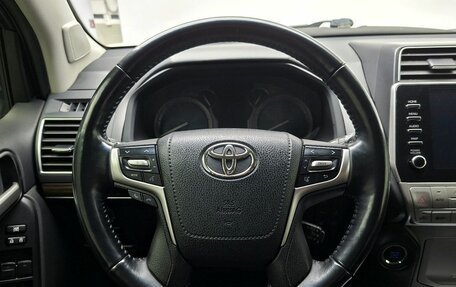 Toyota Land Cruiser Prado 150 рестайлинг 2, 2020 год, 5 450 000 рублей, 20 фотография