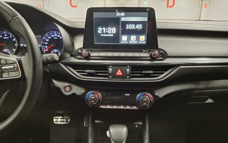 KIA Cerato IV, 2021 год, 2 350 000 рублей, 18 фотография