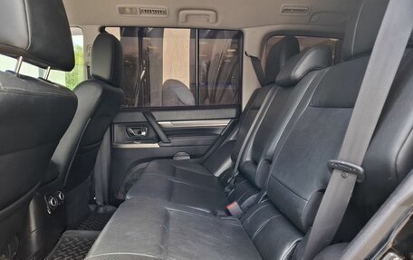 Mitsubishi Pajero IV, 2011 год, 1 915 000 рублей, 11 фотография