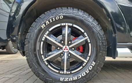Mitsubishi Pajero IV, 2011 год, 1 915 000 рублей, 9 фотография