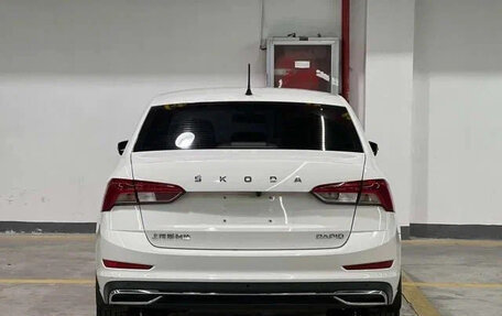 Skoda Rapid II, 2022 год, 1 040 000 рублей, 5 фотография