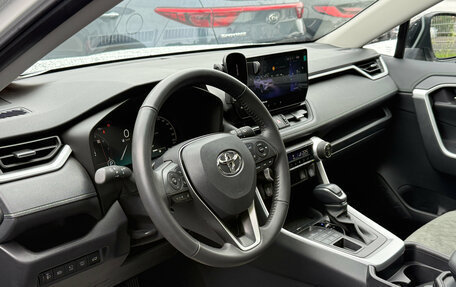 Toyota RAV4, 2024 год, 3 899 000 рублей, 7 фотография