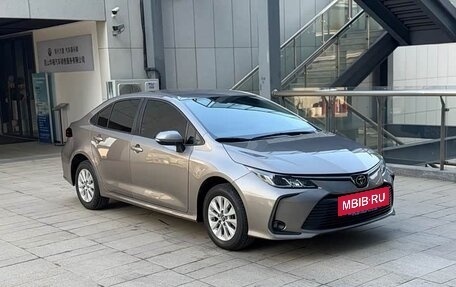 Toyota Corolla, 2022 год, 1 060 000 рублей, 2 фотография
