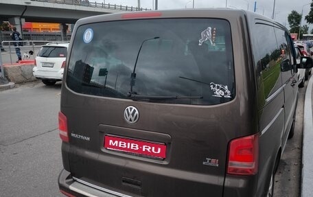 Volkswagen Multivan T5, 2012 год, 2 750 000 рублей, 1 фотография