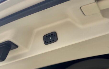 Land Rover Range Rover IV рестайлинг, 2013 год, 2 800 000 рублей, 29 фотография