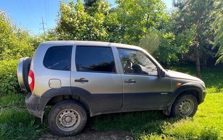 Chevrolet Niva I рестайлинг, 2009 год, 250 000 рублей, 2 фотография