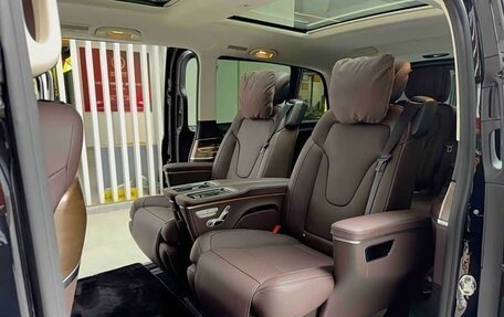 Mercedes-Benz V-Класс, 2024 год, 7 373 000 рублей, 9 фотография