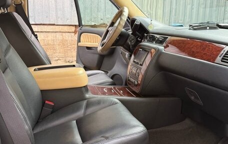 Chevrolet Tahoe III, 2012 год, 2 350 000 рублей, 6 фотография