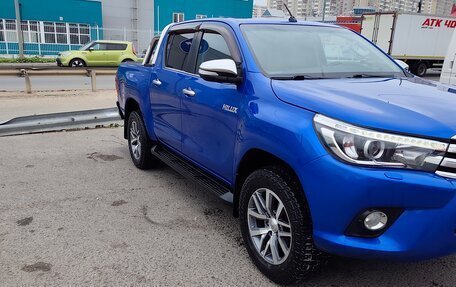 Toyota Hilux VIII, 2015 год, 3 150 000 рублей, 5 фотография