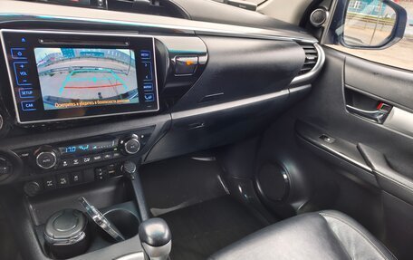 Toyota Hilux VIII, 2015 год, 3 150 000 рублей, 12 фотография
