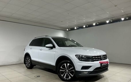 Volkswagen Tiguan II, 2019 год, 2 450 000 рублей, 3 фотография