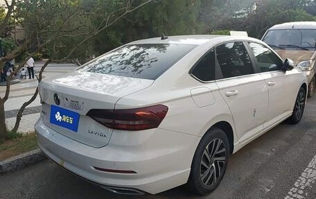 Volkswagen Lavida, 2022 год, 1 096 000 рублей, 3 фотография