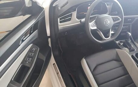 Volkswagen Bora, 2023 год, 1 367 000 рублей, 6 фотография