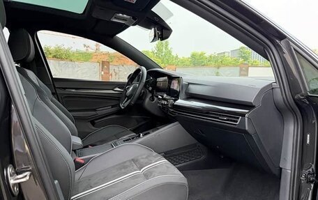 Volkswagen Golf VIII, 2021 год, 1 318 000 рублей, 10 фотография