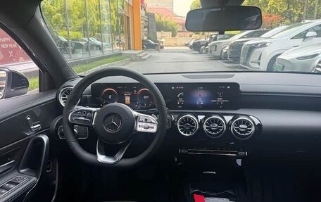 Mercedes-Benz A-Класс, 2022 год, 1 555 000 рублей, 9 фотография