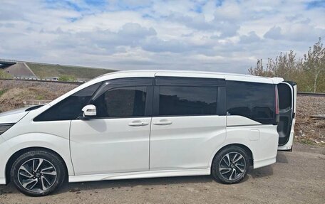 Honda Stepwgn IV, 2021 год, 2 060 000 рублей, 7 фотография