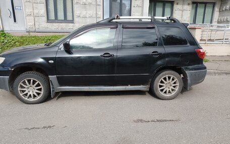 Mitsubishi Outlander III рестайлинг 3, 2007 год, 370 000 рублей, 4 фотография