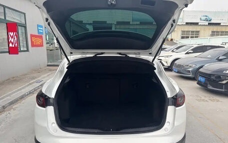 Mazda CX-4, 2023 год, 1 860 000 рублей, 7 фотография