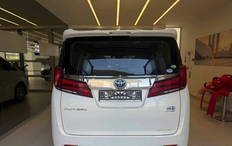 Toyota Alphard III, 2018 год, 4 100 000 рублей, 5 фотография