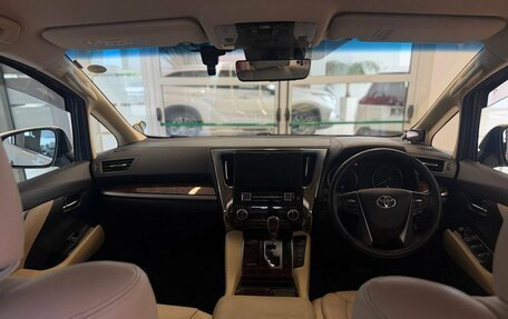 Toyota Alphard III, 2018 год, 4 100 000 рублей, 10 фотография